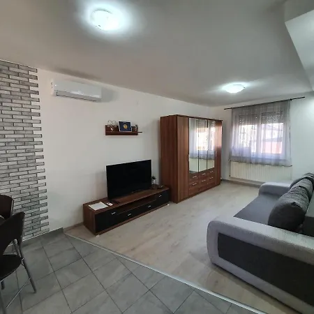 Fischer Apartment Hajdúszoboszló